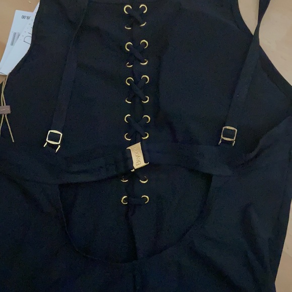 Beyond - Picture 5 of 14